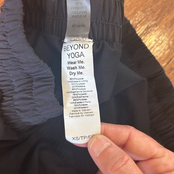 Beyond Yoga Stretch Woven In Stride Lined Skirt Size XS Tennis Golf Workout Gym - Picture 6 of 12